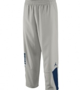 Represent your favorite NCAA team every time you step on the court with these comfortable Georgetown Hoyas basketball pants featuring Dri-Fit technology from Nike.