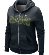 Spread the spirit and cheer on your favorite team with this NCAA Oregon Ducks hoodie from Nike.