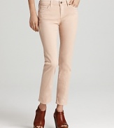 Skinny Vince jeans in a neutral hue are the perfect substitute for ubiquitous blue denim, while the cropped silhouette readies your wardrobe for springtime.