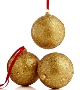 You're golden. Sparkling ball ornaments lend effortless splendor to your tree in shatterproof glass from Kurt Adler.