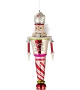 The object of everyone's affection, the Nutcracker grins happily in this sparkling ode to the beloved holiday tale. A real prince from the Nutcracker Suite, by Department 56.