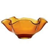 Fresh and elegant, this Lenox Organics bowl is crafted of heavy crystal with a playful ruffled edge. A warm amber hue adds to its allure, making a stylish impact on any space.