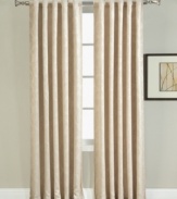 A look of elegance and so much more! The Cambridge panel boasts an elegant damask design of ornate flourishes while at the same time blocks 99% of outside light. Woven fabric helps reduce outside noise and keep room temperatures consistent.
