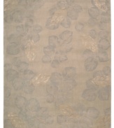 Exquisitely chic with an alluring foliage motif, this area rug is hand tufted and hand carved from only the finest premium wool. In a delicate soft grey palette, the rug is expertly washed to lend the surface a handsome luster, texture and sheen.