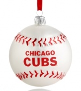 Bring year-round cheer to Chicago with the MLB baseball ornament from Kurt Adler. It's a guaranteed hit with Cubs fans in red and white glass.