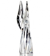 Luxurious and refined, this exquisite angel combines craftsmanship and innovation. Her clear crystal dress and wings harmonize perfectly with her upper body and face in glazed porcelain. With exceptionally high brilliance, this beautiful piece can be displayed all year round.