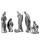 Straight to the art. This contemporary piece mixes fluid lines, graceful profiles and an eye-catching metallic sheen to emphasize the inherent beauty in Christmas. As the three kings, Mary and Joseph gather around baby Jesus, a peaceful stillness exudes from this nativity scene.