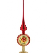 A bright idea! This Inge-Glas reflector finial is the focal point of any Christmas tree. Mouth-blown and hand-painted in festive colors, it shines brightest from the top of your tree.