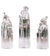 Brr...it's cold outside! Give these frosty friends a warm home during the holiday season as the show off their sparkling style. A frosted technique at the bottom of each figure gives them a cool look.