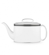In the hands of kate spade, black and white is anything but basic. Dancing ebony stitched stripes provide a stunning contrast to the pristine china of the Union Street teapot.
