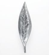 Serve bite-sized appetizers, snacks and desserts in natural splendor with this sleek, aluminum Leaf boat bowl. With a realistic texture and stem to evoke life outside your window.
