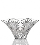 Sparkling in cut crystal, the beautifully flared, gently scalloped Honour bowl from Marquis by Waterford adds elegant refinement to any setting.