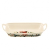 Perfect for sticky buns and Christmas stollen, the Winter Greetings bread basket from Lenox's collection of serveware and serving dishes combines everything that's most beautiful about the season in fine ivory porcelain. Qualifies for Rebate