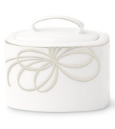 There's no classier canvas for your favorite recipes than the kate spade Belle Boulevard dinnerware collection. Featuring a distinctive platinum band and whimsical bow design on the finest white china, its easy sophistication makes every meal a work of art.