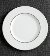 Express the best of taste at the table. Lustrous banded details add a crisp, clean finish to the white china accent plate.