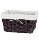 A welcome home starts with easy organization-make bath time even better with this natural accent, a versatile storage basket with removable cotton-blend lining. The artsy 2-ply weave adds an artful touch to your space and brings order into fashion.