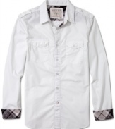 You choose your friends wisely as your do your shirts. Add to your shirt collection this fitted plaid interior long sleeve shirt by Guess Jeans.