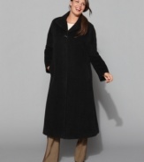 Get full coverage from the elements in Jones New York's plus size maxi coat. A sumptuous wool-alpaca blend fabric adds an extra-soft touch.