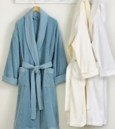 It's time to relax and unwind. Martha Stewart Collection brings softness and comfort to your daily routine with this luxurious bathrobe. Pure Turkish cotton gives it an incredibly plush feel that you will sink right into.