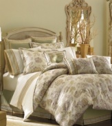 Plant yourself in an oasis of tranquility with the Garden Mist comforter set from Croscill. Soothing lavender, sage and gold-tone patterns on luxurious jacquard fabric create a calming environment.