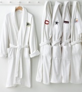 Take a breather with indulgently soft cotton robes embellished with your favorite NFL team's logo. Perfect for avid fans and ideal for gift giving! Embroidered with appliqué. One size.