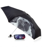 Got a penchant for pups? This too cute umbrella with matching case from Fuzzy Nation will brighten up your rainy days. Both are done up with an adorable doggie mascot, while the case features fun lettering, red bone logo and secure zip around closure.