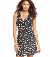 Go adorable in this day dress from Fire that boasts a ruffled neckline and totally fun print!