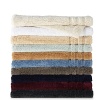 Offered in a wide array of classic colors, the Carlisle bath mat collection from Lauren by Ralph Lauren provides an ultra-soft retreat, adorned with a tufted and carved racetrack design that infuses Lauren's signature aesthetic into your home.