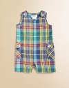 This adorable sleeveless plaid shortall is designed with preppy cargo pockets.CrewneckSleevelessBack buttonsShoulder buttonsTwo side cargo pockets with button closureBottom snapsCottonMachine washImported Please note: Number of buttons and snaps may vary depending on size ordered. 