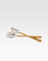 From the iconic Truro collection, these stainless steel serving pieces will add an elegant touch to your table.Stainless steelGoldtone finish on handles13 longHand washImported