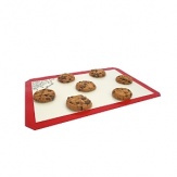 Able to withstand temperatures of up to 480 degrees, this reusable silicone bake and prep mat from Make My Day is a must-have accessory for the passionate baker.