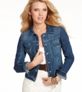 Pleating at the bodice and an awesome four-pocket style make this jean jacket from GUESS? an A+ layer! Play up the versatility of denim by pairing this jacket with a delicate dress.