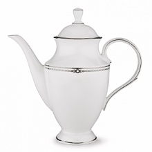 An exquisite pattern of pearl-like beads and platinum rings creates an heirloom quality 5-piece place setting to be treasured and enjoyed for many generations.