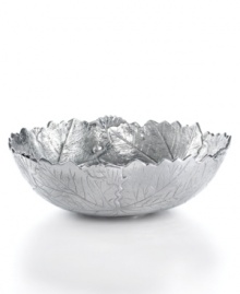 Radiant aluminum leaves form a salad bowl for hosting greens in natural splendor. With realistic textures that evoke life outside your window. Radiant aluminum leaves form a salad bowl for hosting greens in natural splendor. With realistic textures that evoke life outside your window.