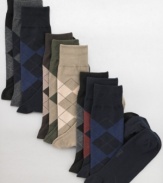 In a perfectly preppy argyle, this dress socks 3 pack from Polo Ralph Lauren is a comfortable addition to your everyday essentials.