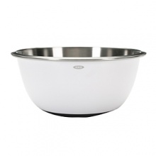Mix dough, fold batters and whisk vinaigrettes with the GOOD GRIPS Stainless Steel Mixing Bowls from OXO. A non-skid bottom stabilizes bowls during mixing. The stainless steel interior retains temperature for chilling and marinating and a white plastic exterior shields hands from extreme temperatures. All sizes nest for easy mixing and cleaning. Mix dough, fold batters and whisk vinaigrettes with the GOOD GRIPS Stainless Steel Mixing Bowls from OXO. A non-skid bottom stabilizes bowls during mixing. The stainless steel interior retains temperature for chilling and marinating and a white plastic exterior shields hands from extreme temperatures. All sizes nest for easy mixing and cleaning.
