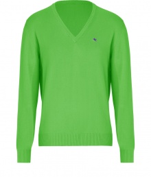 Both bright and contemporary, Etros V-neck pullover is as chic as it is versatile - V-neckline, long sleeves - Modern slim fit - Wear with tailored trousers and a sleek button-down or tee Both bright and contemporary, Etros V-neck pullover is as chic as it is versatile - V-neckline, long sleeves - Modern slim fit - Wear with tailored trousers and a sleek button-down or tee