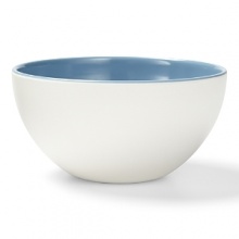 Enjoy your granola or a delicious batch of oatmeal in this versatile cereal bowl, crafted in durable melamine.