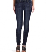 Jeggings never looked so good thanks to the dark wash and precise fade of this five-pocket style from Levi's!