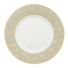 Villeroy & Boch's Aureaus dinnerware is a decadent delight: golden filigree is lavished on an aquamarine decoration that stepped right off the fashion runway. Bursting lotus blossoms adorn plates and service pieces, adding shades of fuchsia, tangerine and sapphire. Aureus is a modern classic representing the convergence of past and present. Bone china with gold details. Dishwasher safe.