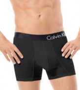 With a body-defining fit and in light weight breathable cotton, these boxer briefs from Calvin Klein separate themselves from the pack.