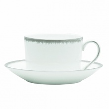 Silver Aster is an updated platinum banded pattern, with an iconic feathering detail. The pattern is a perfect blend of Wedgwood heritage and a contemporary design. Silver Aster is an updated platinum banded pattern, with an iconic feathering detail. The pattern is a perfect blend of Wedgwood heritage and a contemporary design.
