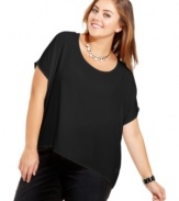 Land a chill look with Soprano's short sleeve plus size top-- pair it with your fave jeans!