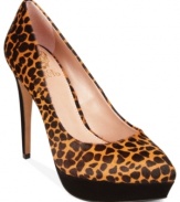 Step out in style in Vince Camuto's Ritz2 platform pumps.