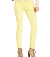 Awaken your outfit-of-the-day in American Rag's sunshine-hued skinny jeans!