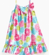 Bright and in bloom. Watch her smile grow when she slips into this comfy and cute dress from Marmellata.