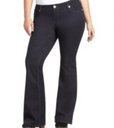 Catch an on-trend 70's spirit in Seven7 Jeans' plus size style, defined by a flared design.