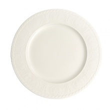 This collection of classic white, patterned dinnerware and serveware from Villeroy & Boch mixes seamlessly with a variety of table linen and flatware patterns.