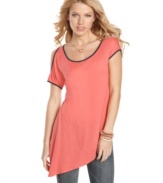 Add fashionista style to your casual wear with this asymmetrical tee from Jessica Simpson that sports an extra-cool shoulder cutout!