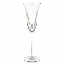 The Giselle stemware collection echoes the form, lines and themes of interpretive dance as realized through the artistic vision of the Waterford craftsmen and designers.